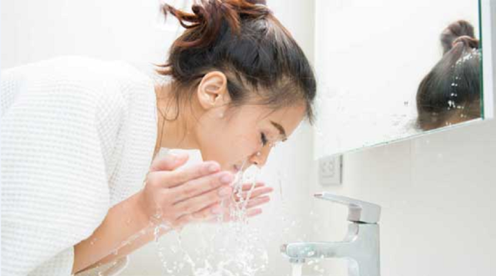 Sự thật rửa mặt bằng dung dịch vệ sinh phụ nữ trị mụn có hiệu quả không? 8